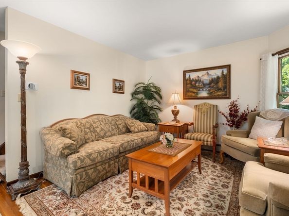 25 Kendall Road, Lexington MA 02421