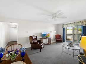 44 Lexington Ave 38, Gloucester MA 01930
