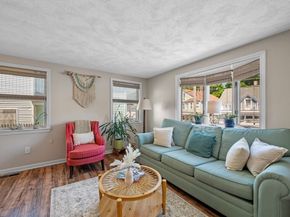 6 Lenox St 1, Beverly MA 01915