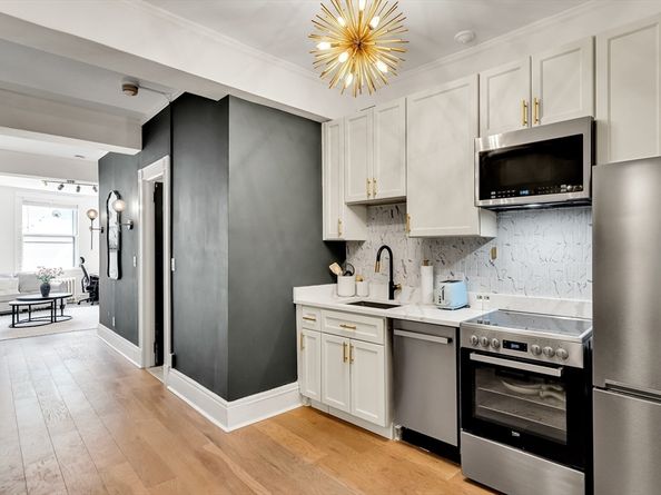 21 Beacon St 8G, Boston MA 02108