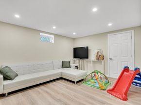 7 Liana, Woburn MA 01801