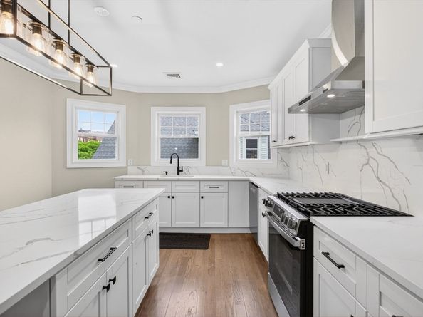 152 Washington St 3, Boston MA 02135