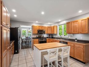 29 Station St, Stoughton MA 02072