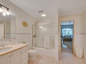 4 Wren Circle, North Reading MA 01864