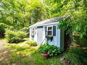 18 Annasnappitt Dr, Plympton MA 02367
