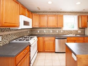 83 Ernest Ave, Worcester MA 01604