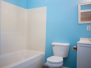 83 Ernest Ave, Worcester MA 01604