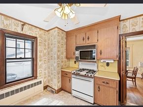 2084 Washington St, Newton MA 02462