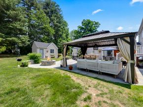 17 Clara Rd, Framingham MA 01701