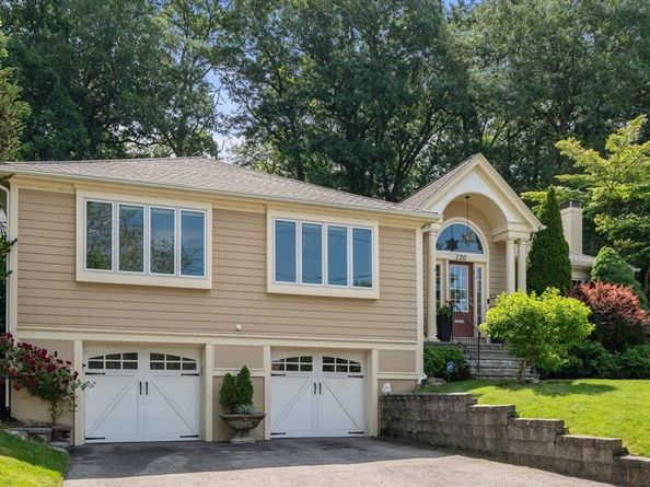 120 Cynthia Rd, Newton MA 02459