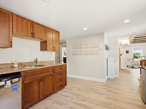 75 Essex St, Andover MA 01810