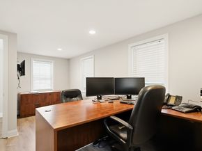 75 Essex St, Andover MA 01810