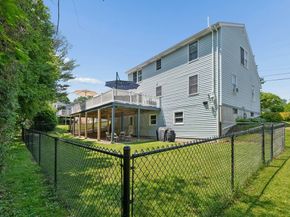 158 Copperfield Road, Worcester MA 01602