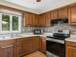 158 Copperfield Road, Worcester MA 01602