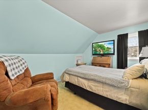 10 Bayberry Ln, Mattapoisett MA 02739