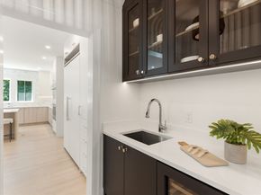 22 Constitution Rd, Lexington MA 02421