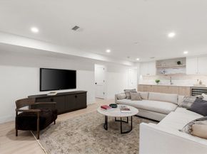 22 Constitution Rd, Lexington MA 02421