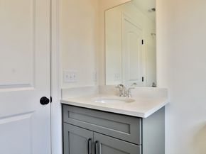 21C Crownshield 21C, Uxbridge MA 01569