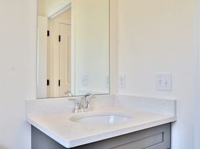 21C Crownshield 21C, Uxbridge MA 01569