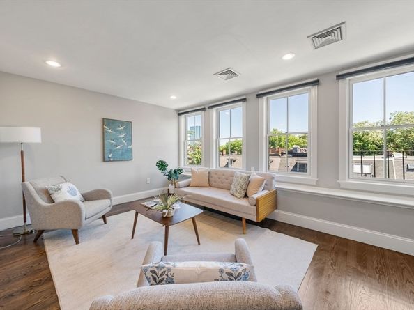 668 Massachusetts Ave 4, Boston MA 02118