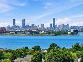 18 Livesey Rd, Quincy MA 02171