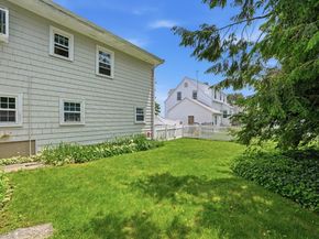 18 Livesey Rd, Quincy MA 02171