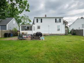5 Charles St, Peabody MA 01960