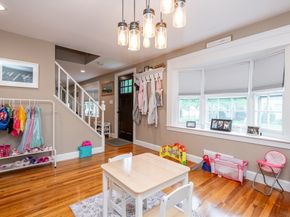 5 Charles St, Peabody MA 01960