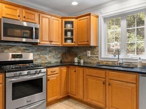682 Ashburnham Hill Rd, Fitchburg MA 01420
