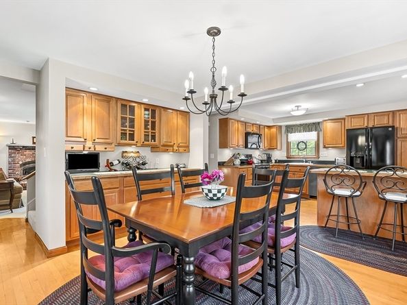 104 Arkansas Rd, Tewksbury MA 01876
