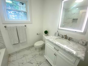 866 Salem St, Groveland MA 01834