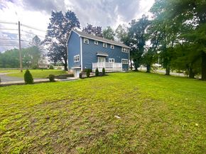 866 Salem St, Groveland MA 01834