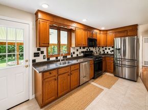 225 River Rd, Tewksbury MA 01876