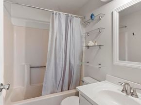 33 Huron St 9, Fitchburg MA 01420