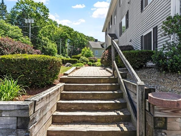 33 Huron St 9, Fitchburg MA 01420
