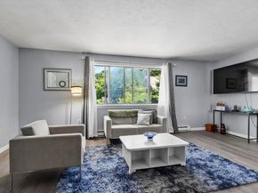 33 Huron St 9, Fitchburg MA 01420