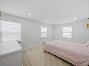 22 Priscilla Cir, Weymouth MA 02188