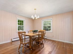 31 Hiawatha Rd, Woburn MA 01801