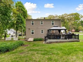 31 Hiawatha Rd, Woburn MA 01801