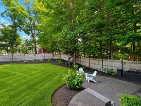 28 Park Ave West, Weymouth MA 02190