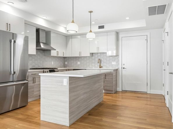 40 Westmoreland St 2, Boston MA 02124
