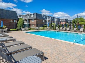 145 Essex Ave 405, Gloucester MA 01930