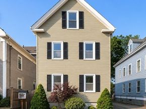 17 Osgood St, Salem MA 01970