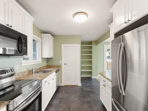 17 Osgood St, Salem MA 01970