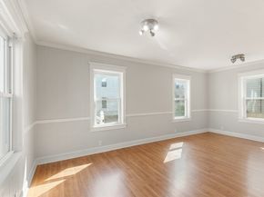 17 Osgood St, Salem MA 01970