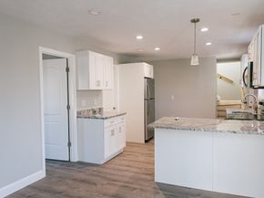 361 Shrewsbury St, Worcester MA 01604