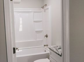 361 Shrewsbury St, Worcester MA 01604