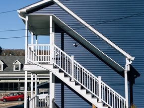 361 Shrewsbury St, Worcester MA 01604