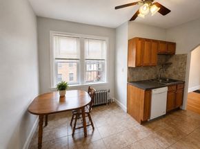 2001 Commonwealth Ave 32, Boston MA 02135