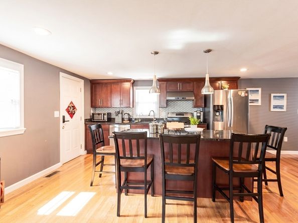 27 Sewall St, Revere MA 02151